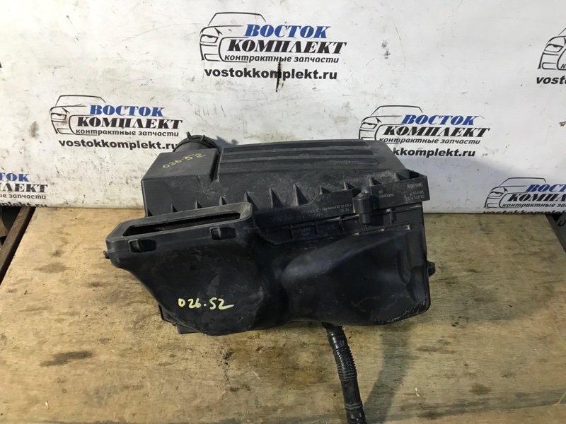 Корпус воздушного фильтра Volkswagen Touran 2010 1T3 CAVC