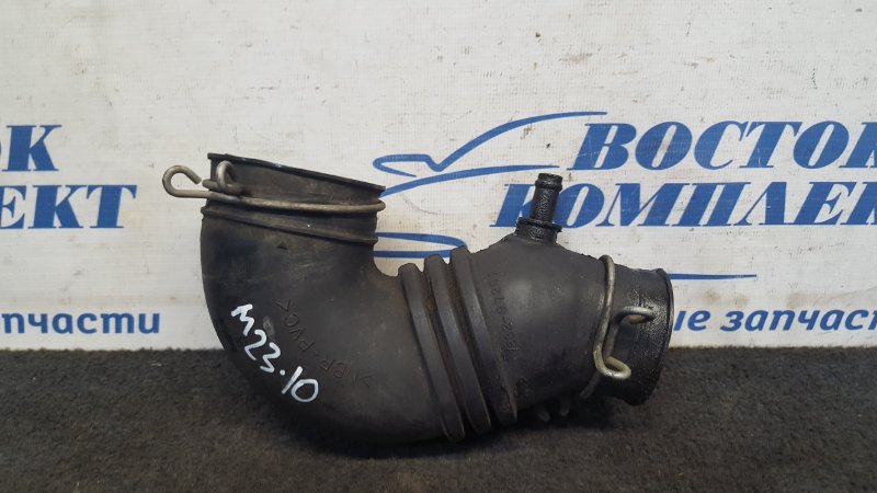 Патрубок воздушного фильтра Toyota Duet M100A EJ-VE