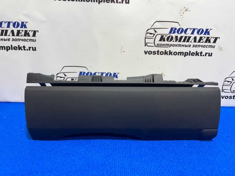 Бардачок Toyota Ractis NCP100 1NZ-FE