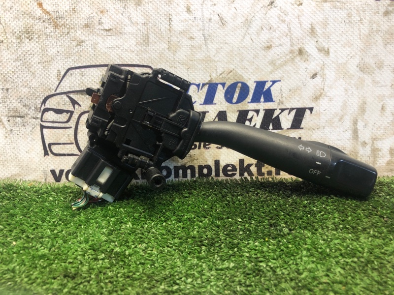 Переключатель подрулевой Toyota Noah AZR60 1AZ-FSE