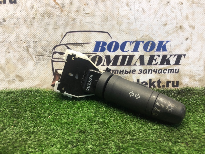 Переключатель подрулевой Nissan Elgrand MNE51 VQ25DE