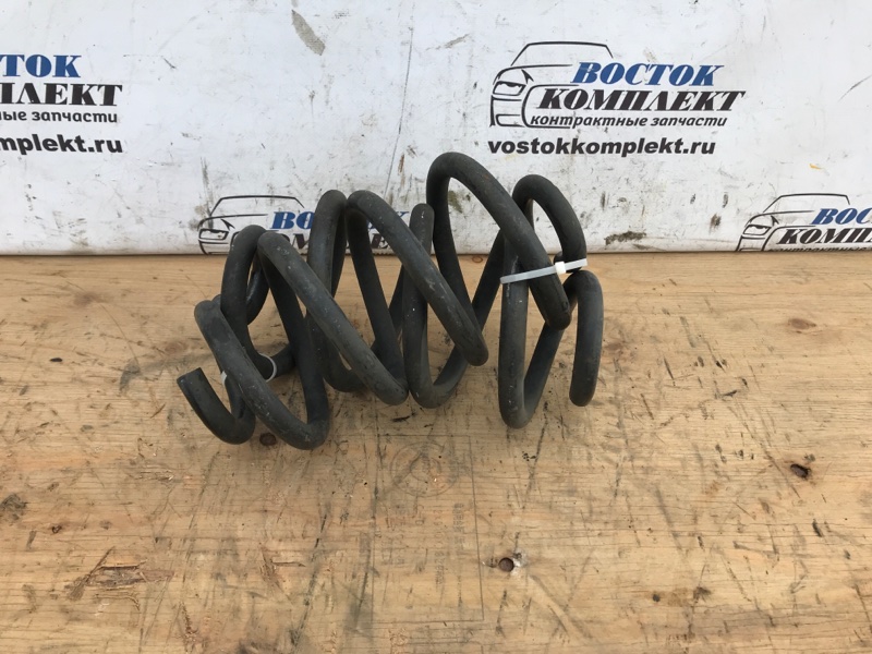 Пружина подвески Nissan Serena 2006 CNC25 MR20DE зад