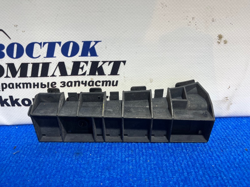 Клипса бампера Honda Stepwgn RK5 R20A зад прав