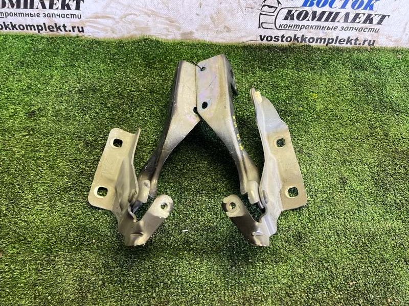 Петля капота Nissan March NK13 HR12DE