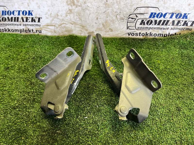 Петля капота Nissan Serena FC26 MR20DD