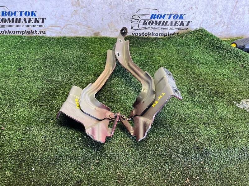 Петля капота Nissan Note E12 HR12DE