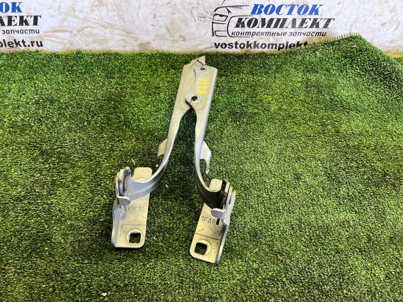 Петля капота Nissan Cube Z12 HR15DE