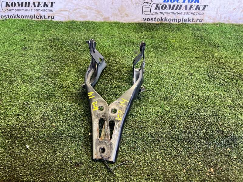 Петля капота Honda Stepwgn RK5 R20A
