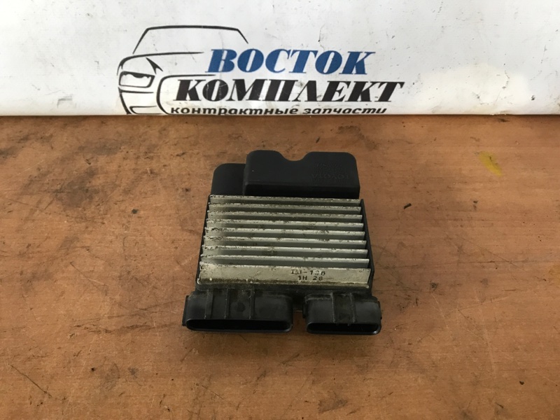 Блок управления форсунками Toyota Noah 2006 AZR60 1AZ-FSE