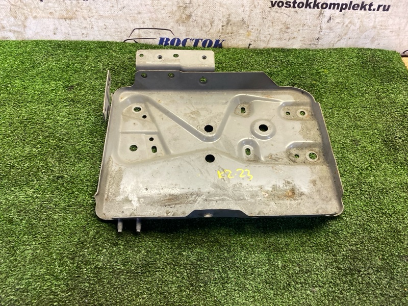 Полка под аккумулятор Nissan March NK13 HR12DE