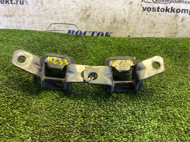 Петля двери Mazda Atenza GY3W L3-VE перед лев