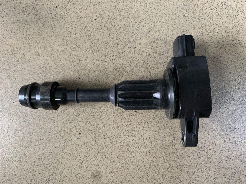 Катушка зажигания Nissan Cube 2004 BZ11 CR14DE