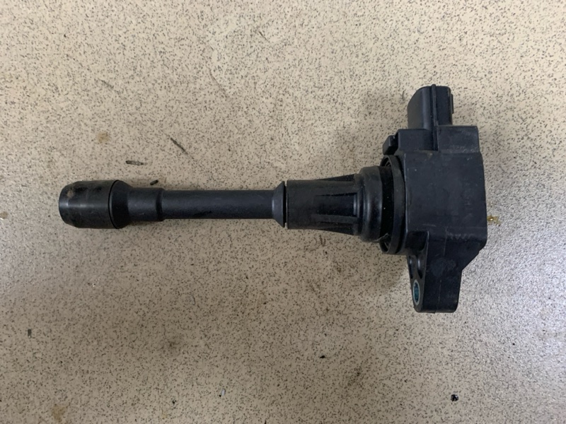 Катушка зажигания Nissan Note E11 HR15DE