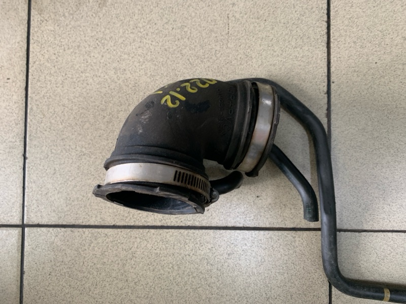 Патрубок воздушного фильтра Mazda Demio DY3W ZJ-VE