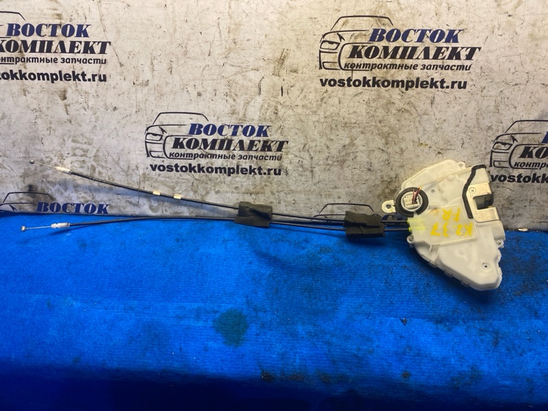 Замок дверной Honda Freed GB3 L15A перед прав