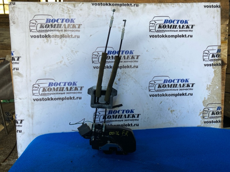 Замок дверной Nissan Lafesta B30 MR20DE перед прав