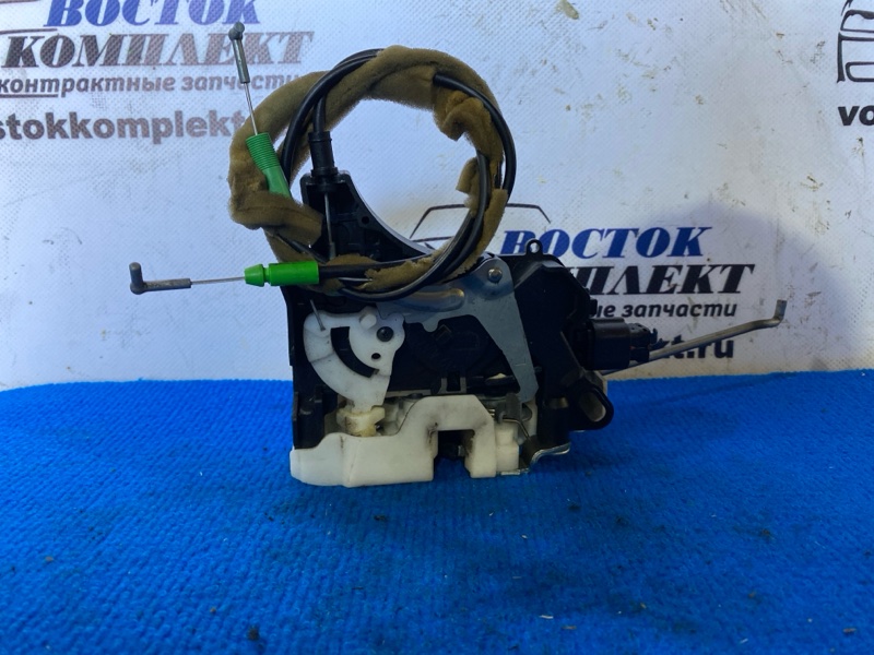 Замок дверной Mitsubishi Colt Z21A 4A90 зад лев