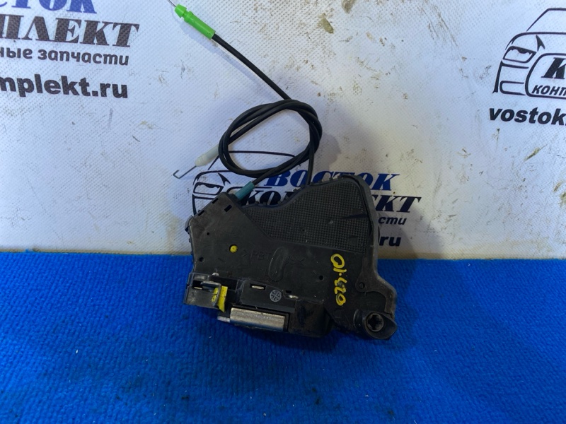 Замок дверной Toyota Passo QNC10 K3-VE перед лев