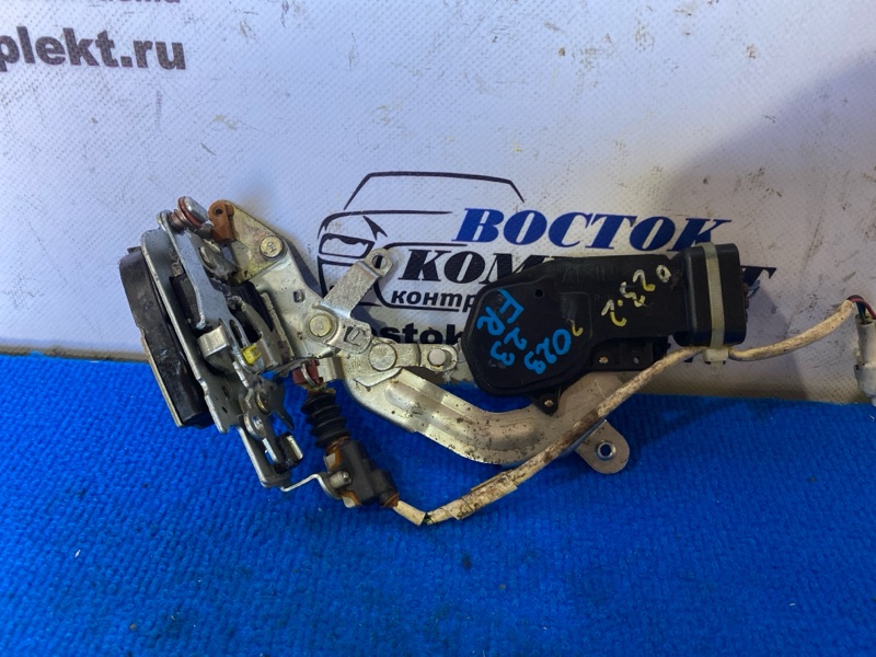 Замок дверной Daihatsu Terios Kid J111G EF-DET перед прав