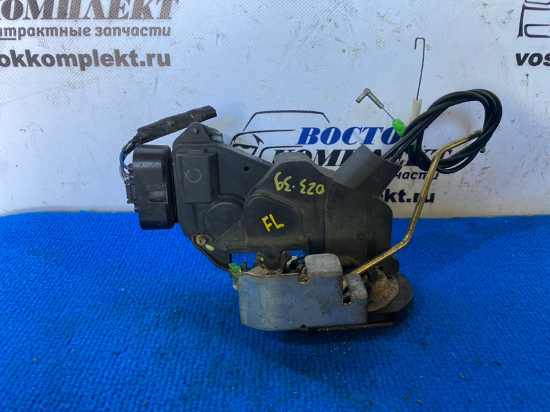 Замок дверной Toyota Gaia SXM15G 3S-FE перед лев