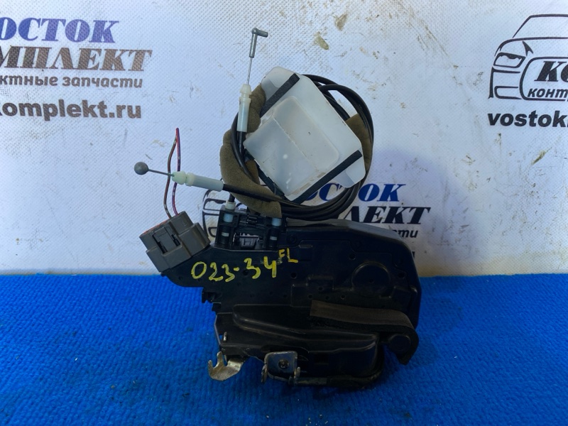 Замок дверной Nissan Serena C25 MR20DE перед лев