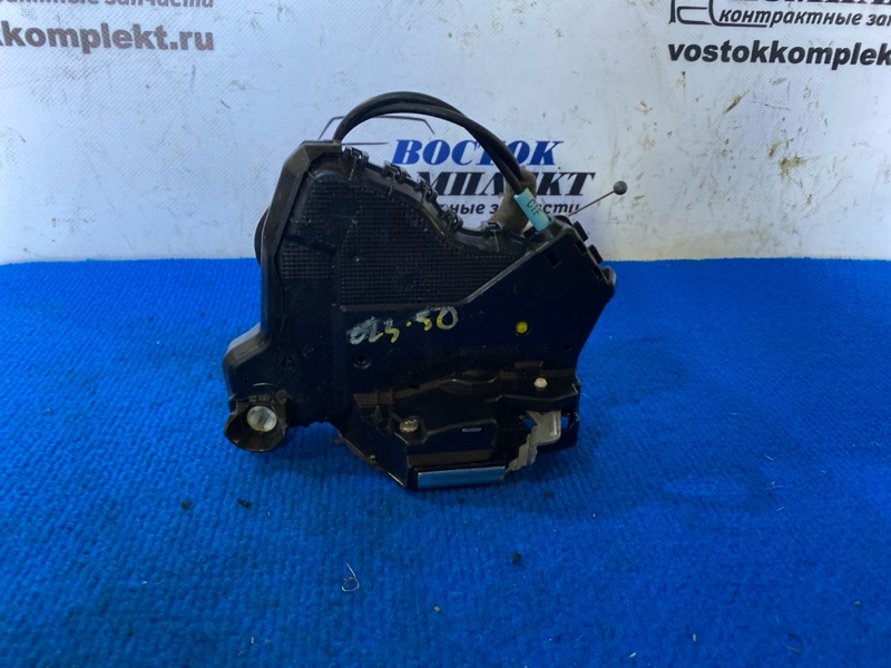 Замок дверной Toyota Spade NCP145 1NZ-FE перед прав