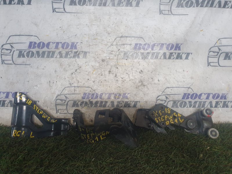 Ролик двери Honda Stepwgn 2009 RG1 K20A лев