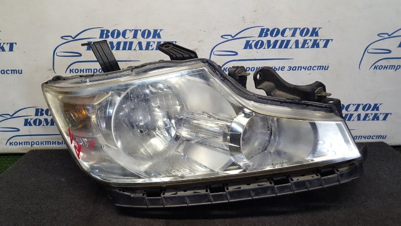 Фара Honda Stepwgn 2010 RK1 R20A прав