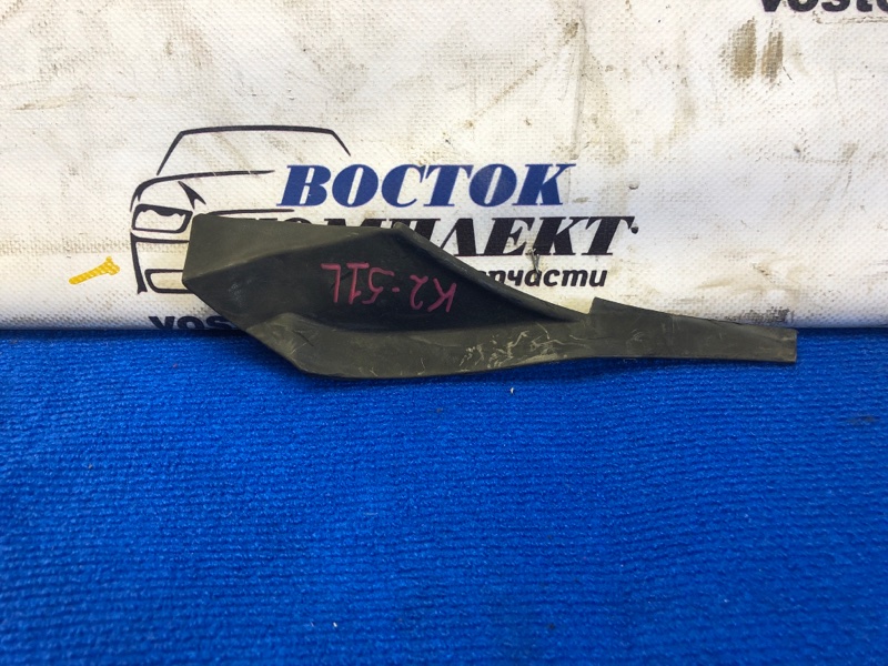 Решетка под лобовое стекло Nissan NV200 M20 HR16DE лев