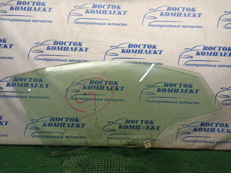 Стекло боковое Mazda Atenza GH5FW L5-VE перед прав