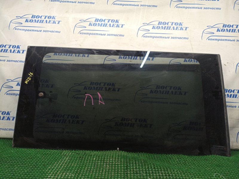 Стекло боковое Honda Stepwgn RF3 K20A зад прав