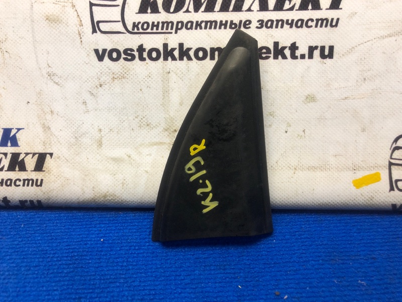 Уголок крыла Daihatsu Terios Kid J111G EF-DEM прав