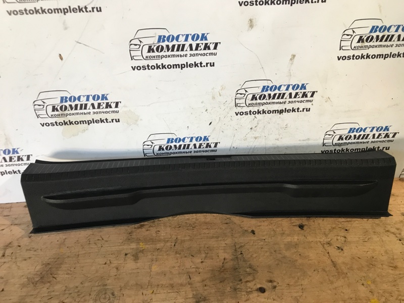 Накладка багажника Volkswagen Golf 2014 5G1 CHPA зад