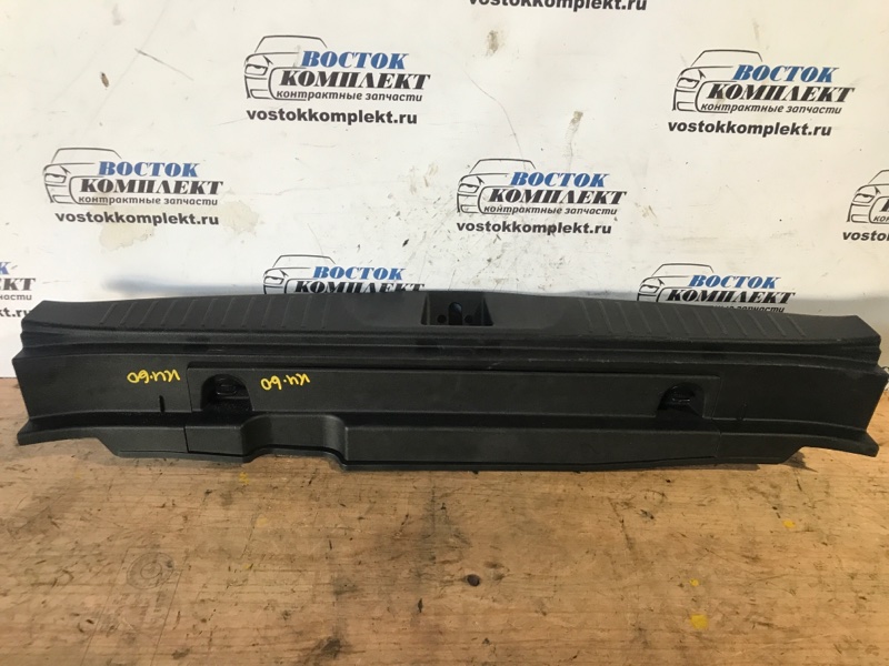 Накладка багажника Honda Stream RN6 R18A зад