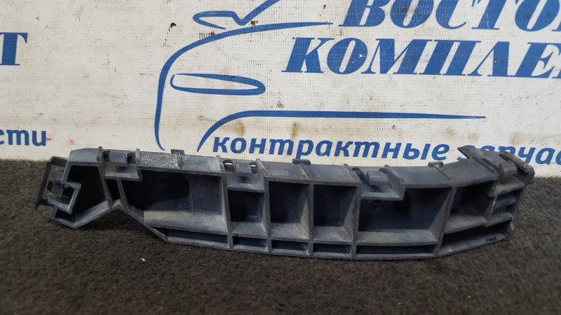 Клипса бампера Honda Elysion RR1 K24A перед лев