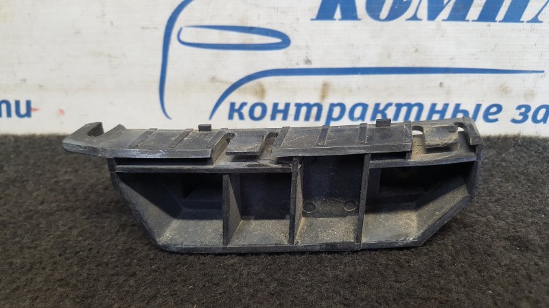 Клипса бампера Honda Fit GD1 L13A перед прав
