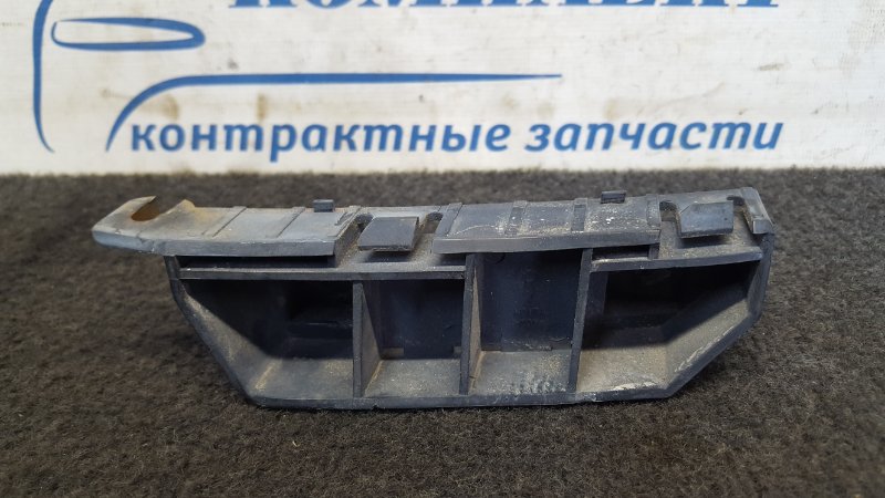 Клипса бампера Honda Fit 2006 GD4 L15A перед прав