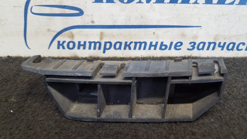 Клипса бампера Honda Fit GD3 L15A перед прав