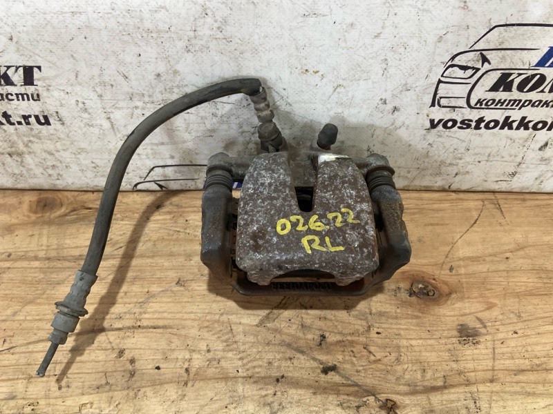 Суппорт Toyota Avensis AZT250 1AZ-FSE зад лев