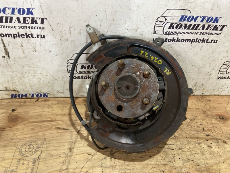 Ступица Toyota Avensis AZT250 1AZ-FSE зад лев