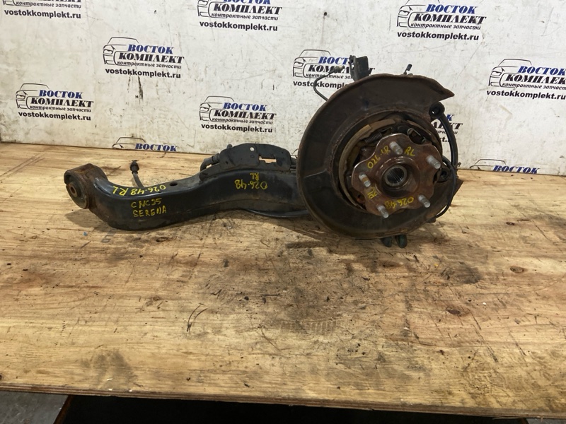 Ступица Nissan Serena 2006 CNC25 MR20DE зад лев