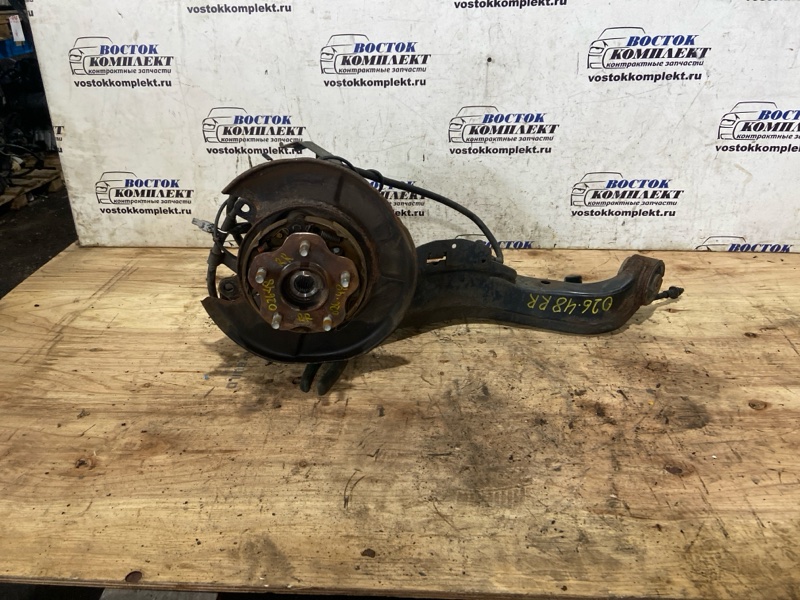 Ступица Nissan Serena 2006 CNC25 MR20DE зад прав