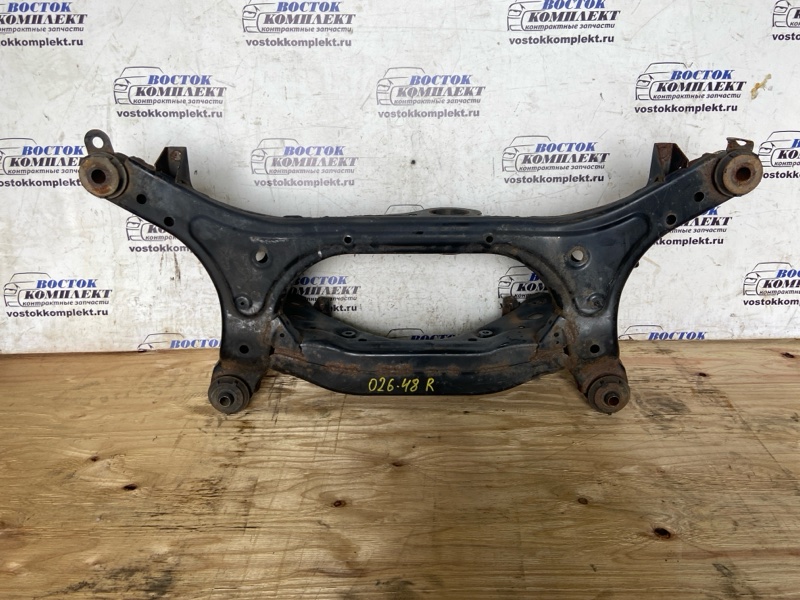 Балка подвески Nissan Serena 2006 CNC25 MR20DE зад