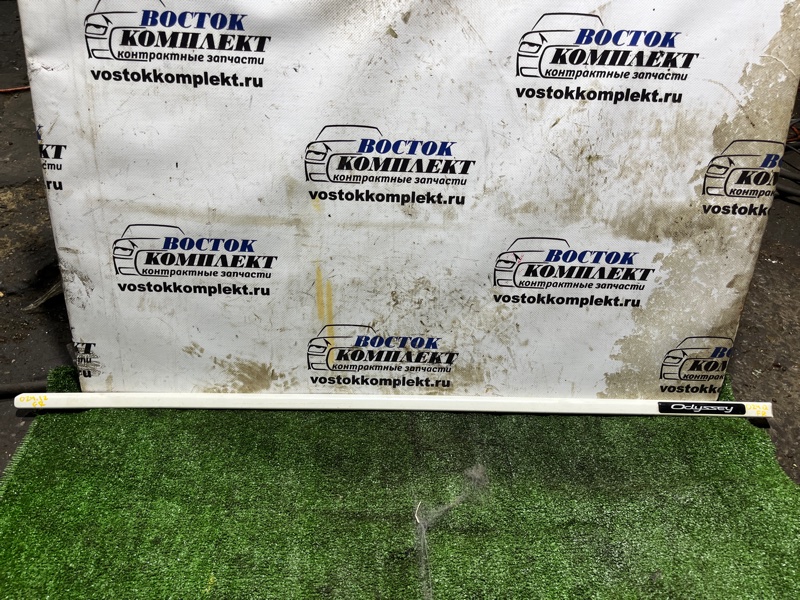 Молдинг на дверь Honda Odyssey 2008 RB1 K24A перед прав