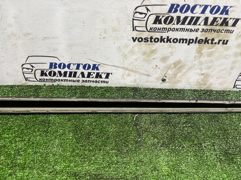 Молдинг на дверь передний левый PT Cruiser 2004 EDV