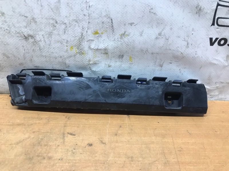 Клипса бампера Honda Stepwgn 2011 RK1 R20A перед прав