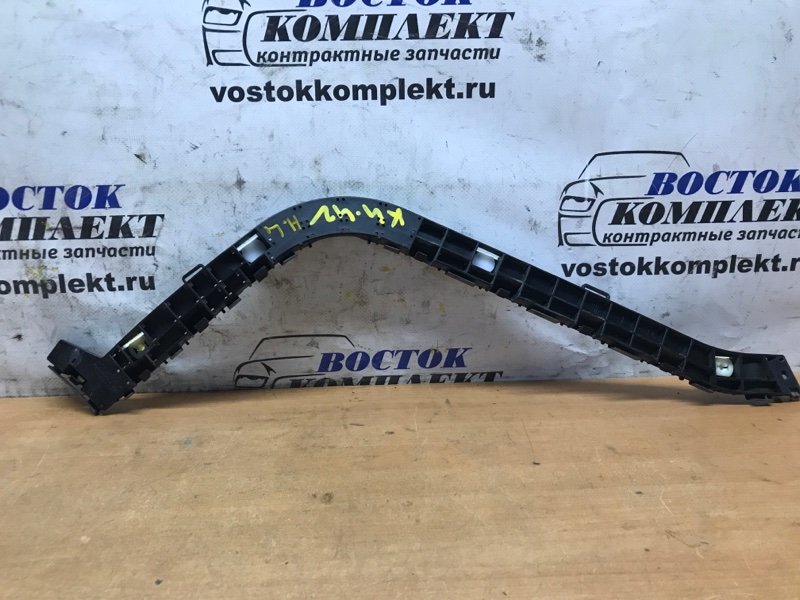 Клипса бампера Honda Fit Shuttle 2013 GP2 LDA зад лев