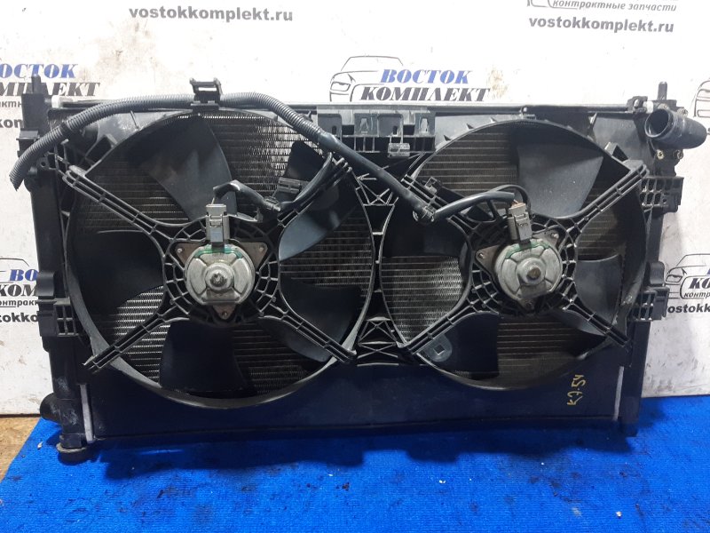 Радиатор двигателя Mitsubishi Delica CV5W 4B12