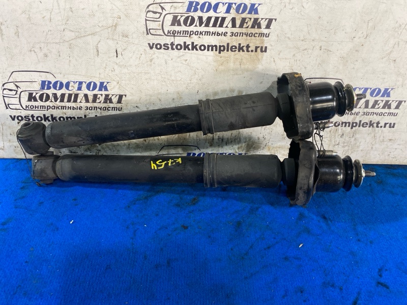 Амортизатор подвески Mitsubishi Delica CV5W 4B12