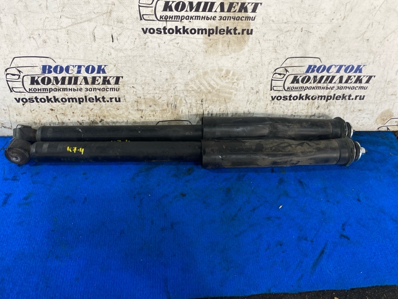 Амортизатор подвески Toyota IQ 2011 KGJ10 1KR-FE